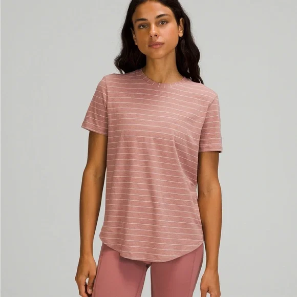 Lululemon Athletica Pink Fitted Short Sleeve Tee - Picture 1 of 5